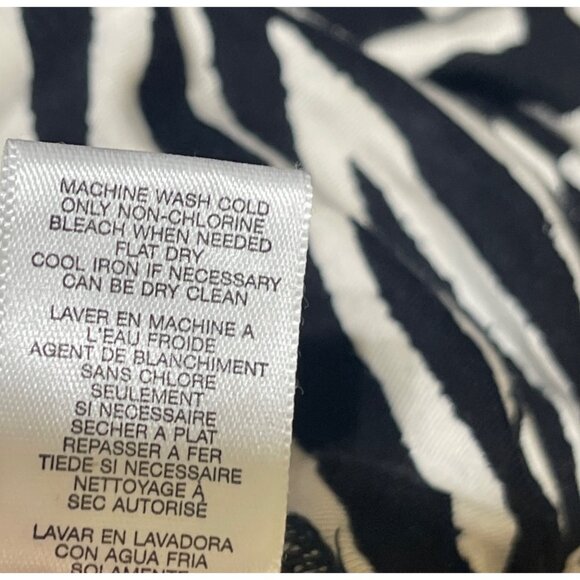 Michael Michael Kors Zebra Top Size M Medium Black White V-Neck - Picture 6 of 6
